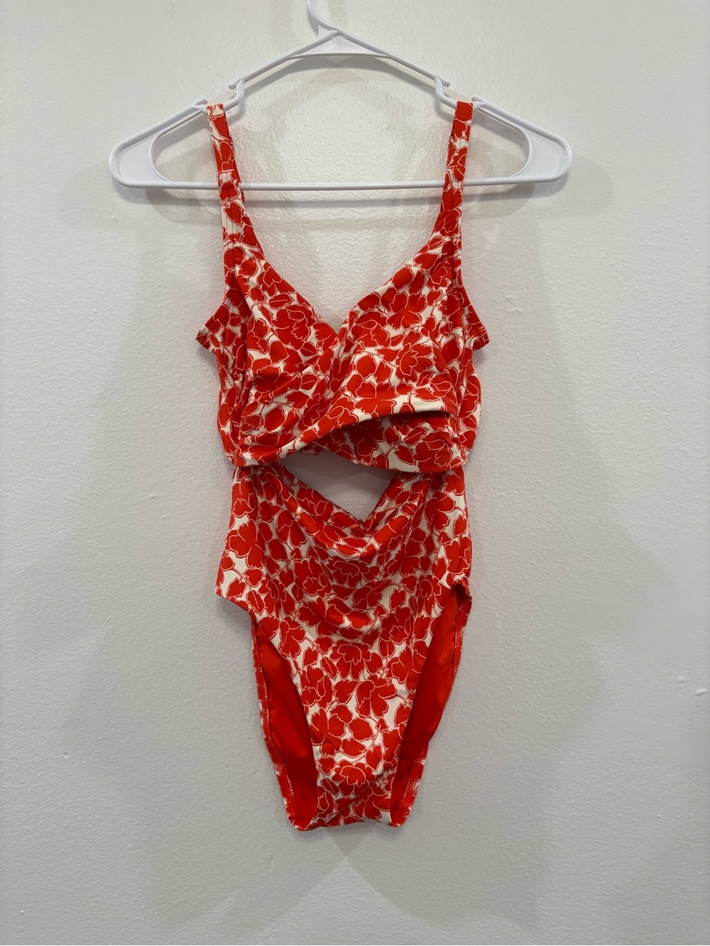 Lands' End Red and Cream Floral Cutout One-Piece Swimsuit - Picture 2 of 8